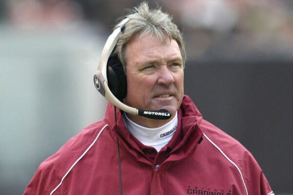 Dave McGinnis, former Cardinals head coach and beloved Titans assistant, dead at 74