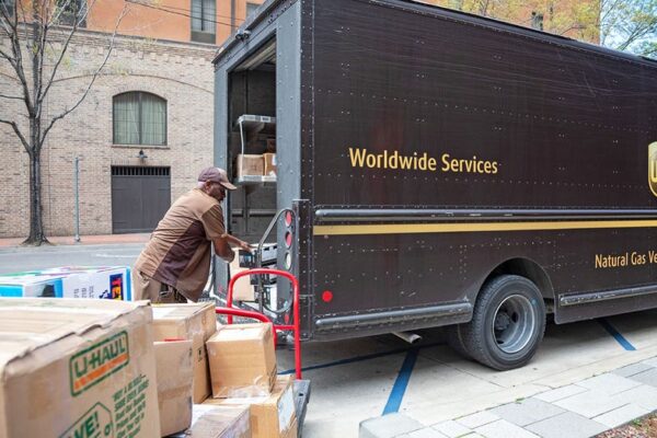 FedEx, UPS pledge to refund customers after Supreme Court tariff decision
