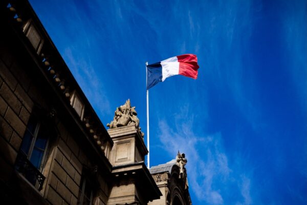 France to ditch Windows for Linux to reduce reliance on US tech