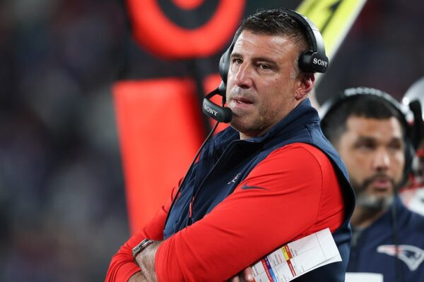 NFL will not investigate Mike Vrabel over resort photos with reporter Dianna Russini: report