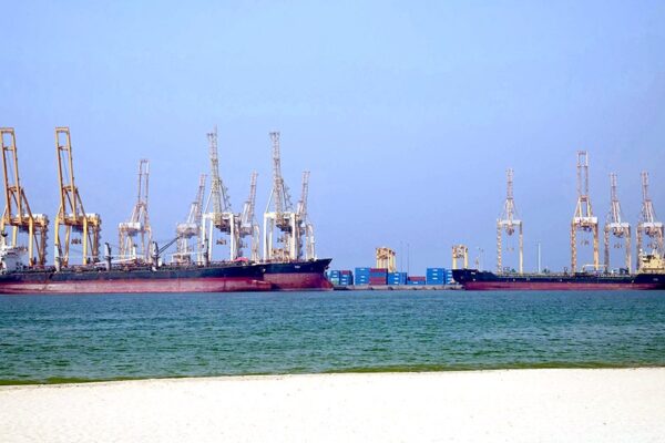 Oil prices plunge after Iran says Strait of Hormuz open for commercial shipping traffic