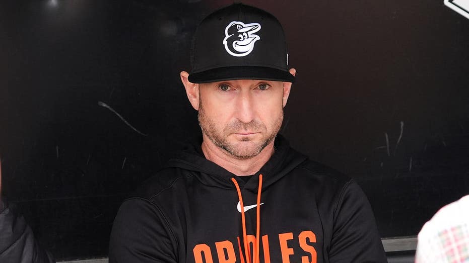 Orioles manager Craig Albernaz takes line drive to face in terrifying scene