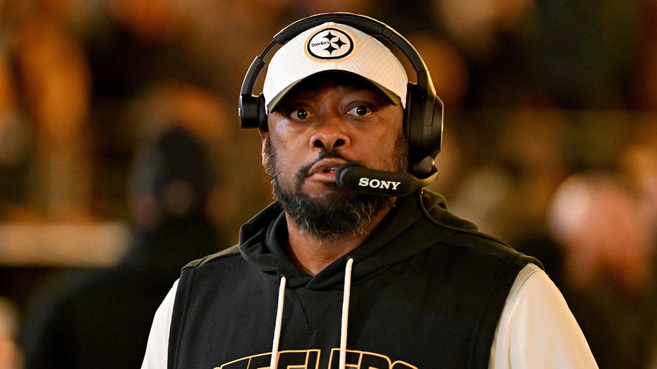 Super Bowl-winning coach Mike Tomlin lands NBC role on 'Football Night in America' broadcast