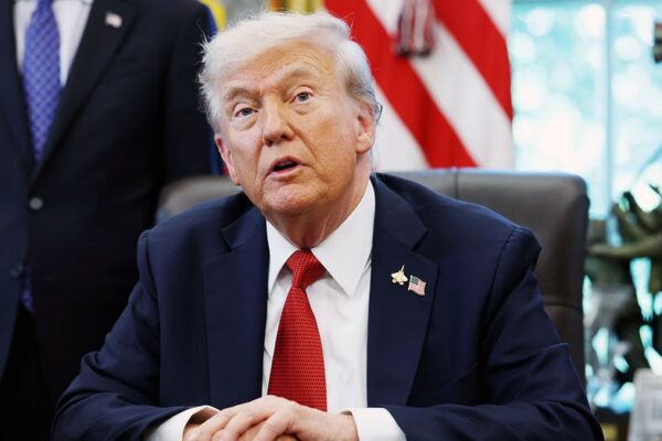 Trump signals interest in buying Spirit Airlines with taxpayer backing, aims to resell for profit