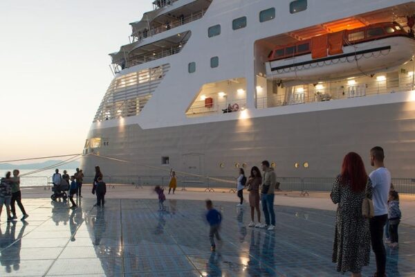 Massive new cruise ship unveils jaw-dropping outdoor theme park in middle of the ocean